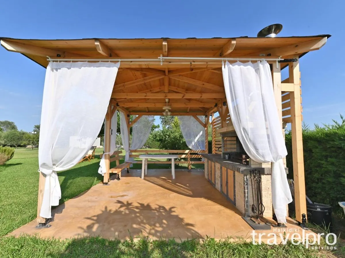Villa Iris By Rentalspro Services - Agios Mamas Beach