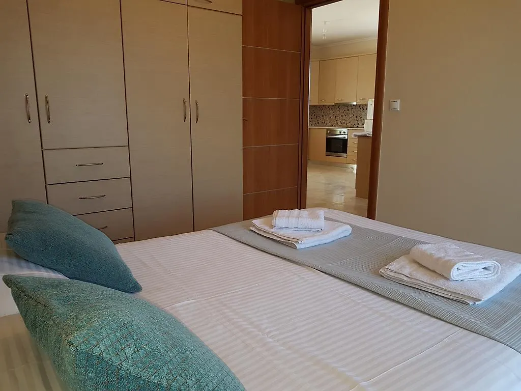 Villa Iris By Rentalspro Services - Agios Mamas Beach 0*, 아이오스 마마스